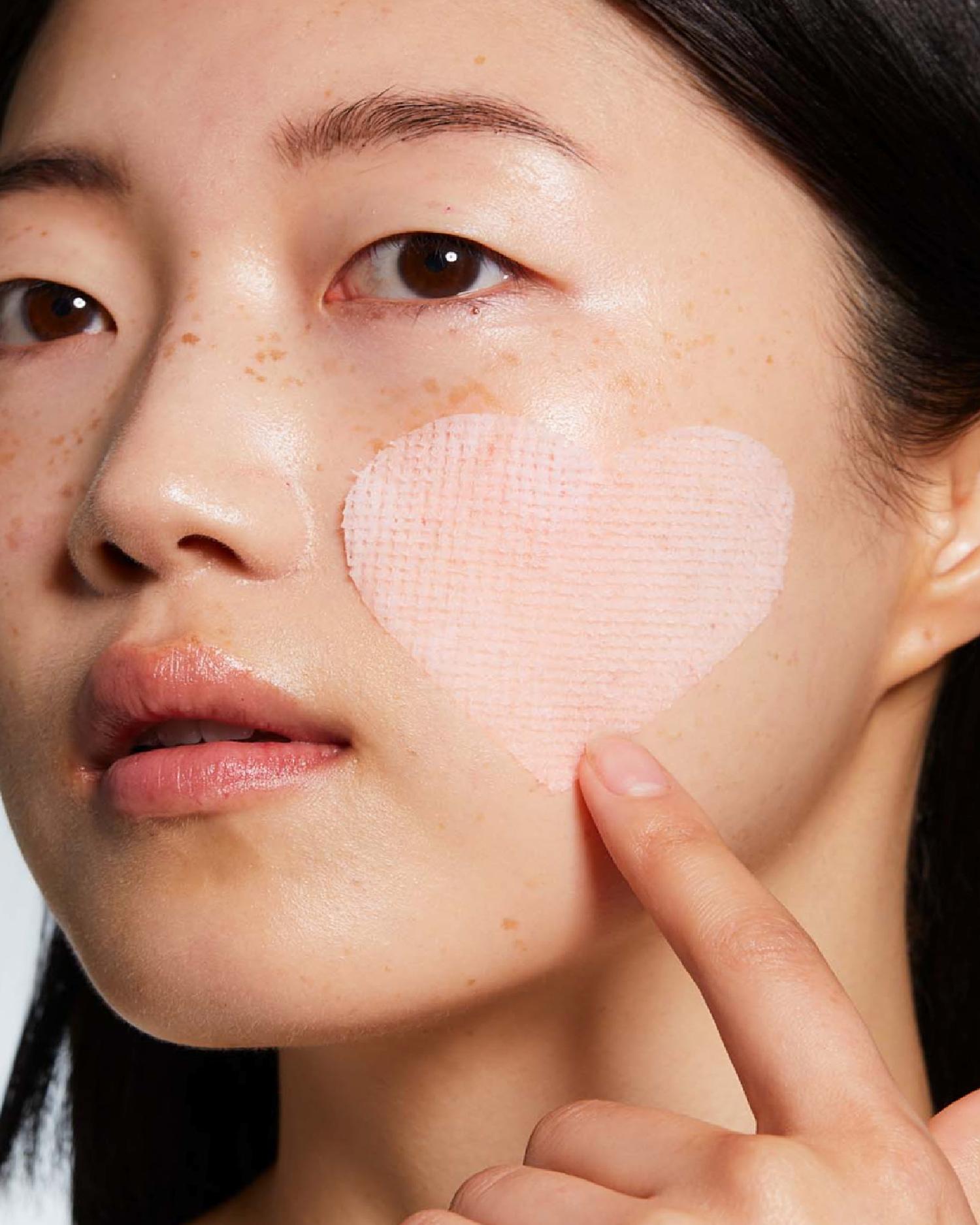 Tonik Pedleri: Yoğun Şehirde Hızlı ve Kişisel Cilt Bakımının Yeni Aksesuarı