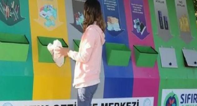 İstanbul'da, Sıfır Atık Vakfı tarafından düzenlenen ve 17-19 Ekim tarihleri arasında gerçekleşecek olan uluslararası forum, İnsan, Mekan, Dönüşüm temasını merkezine alıyor ve dünyayı ortak çözümler için bir araya getiriyor.