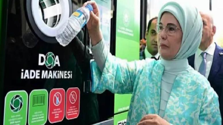 İstanbul'da, Sıfır Atık Vakfı tarafından düzenlenen ve 17-19 Ekim tarihleri arasında gerçekleşecek olan uluslararası forum, İnsan, Mekan, Dönüşüm temasını merkezine alıyor ve dünyayı ortak çözümler için bir araya getiriyor.