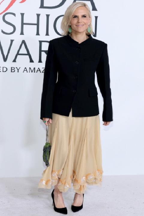 2025 CFDA Ödülleri: Sade Şıklığın Parıltılı Yıldızlara Eşlik Ettiği Geceden Notlar