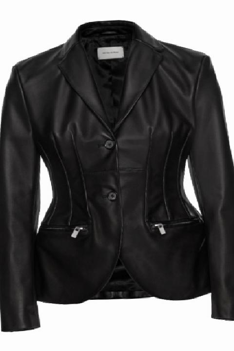 Deri Blazer Trendine Yolculuk: 2025 Sonbahar/Kış Sezonunun Şık Katmanı