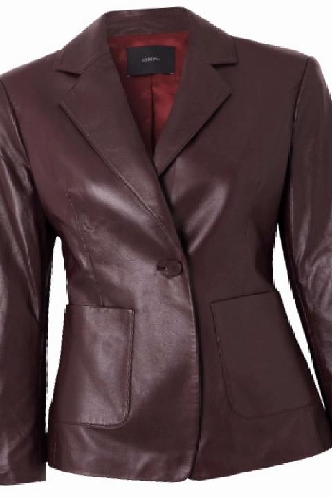 Deri Blazer Trendine Yolculuk: 2025 Sonbahar/Kış Sezonunun Şık Katmanı