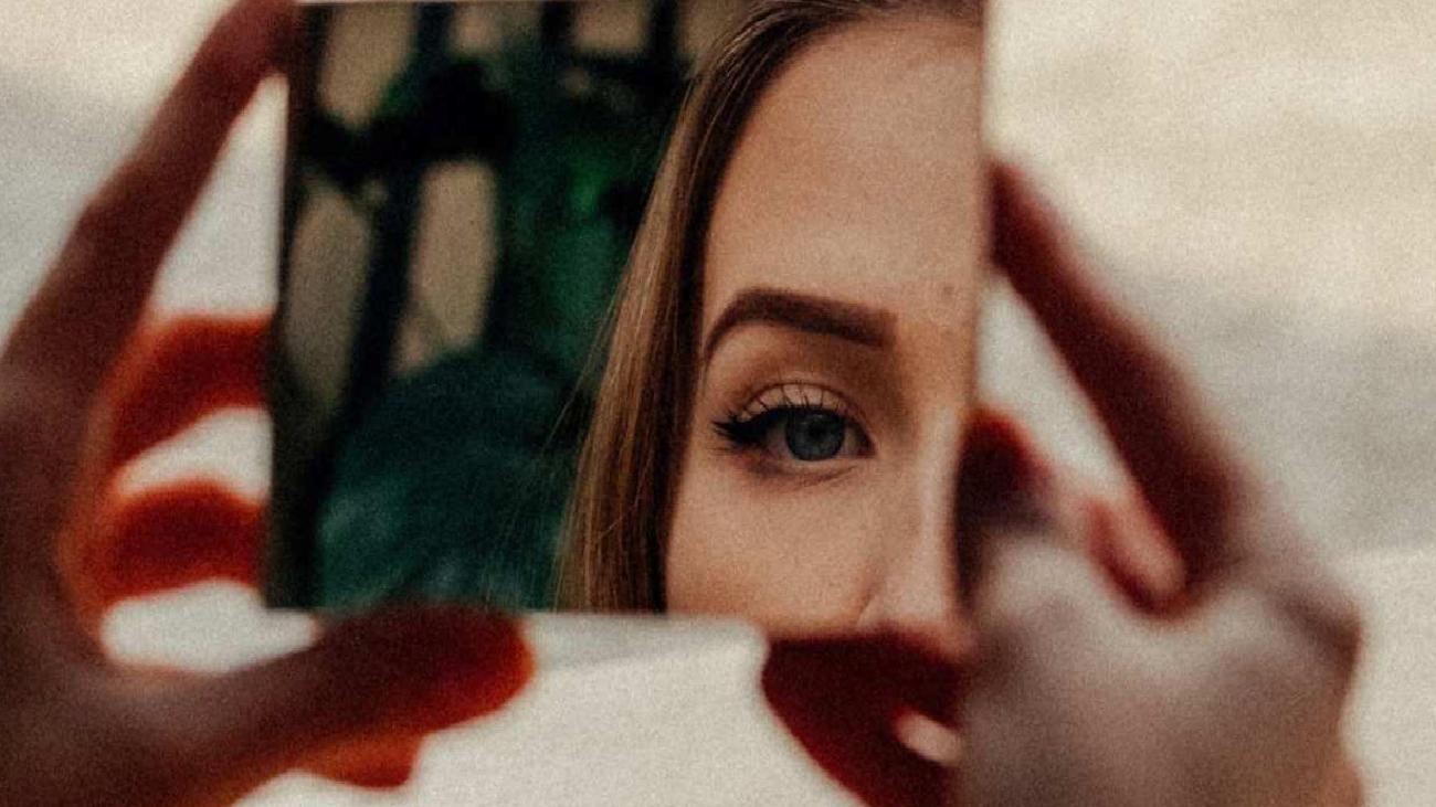 Estetik Baskı ve Psikolojik Etkiler: İdeal Görünüm İçin Yapılan Adımların Derin Analizi