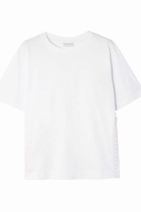 Kapsül Gardıroplar İçin Beyaz Tişört Seçiminin İncelikleri: Konfor ve Zamansız Şıklık