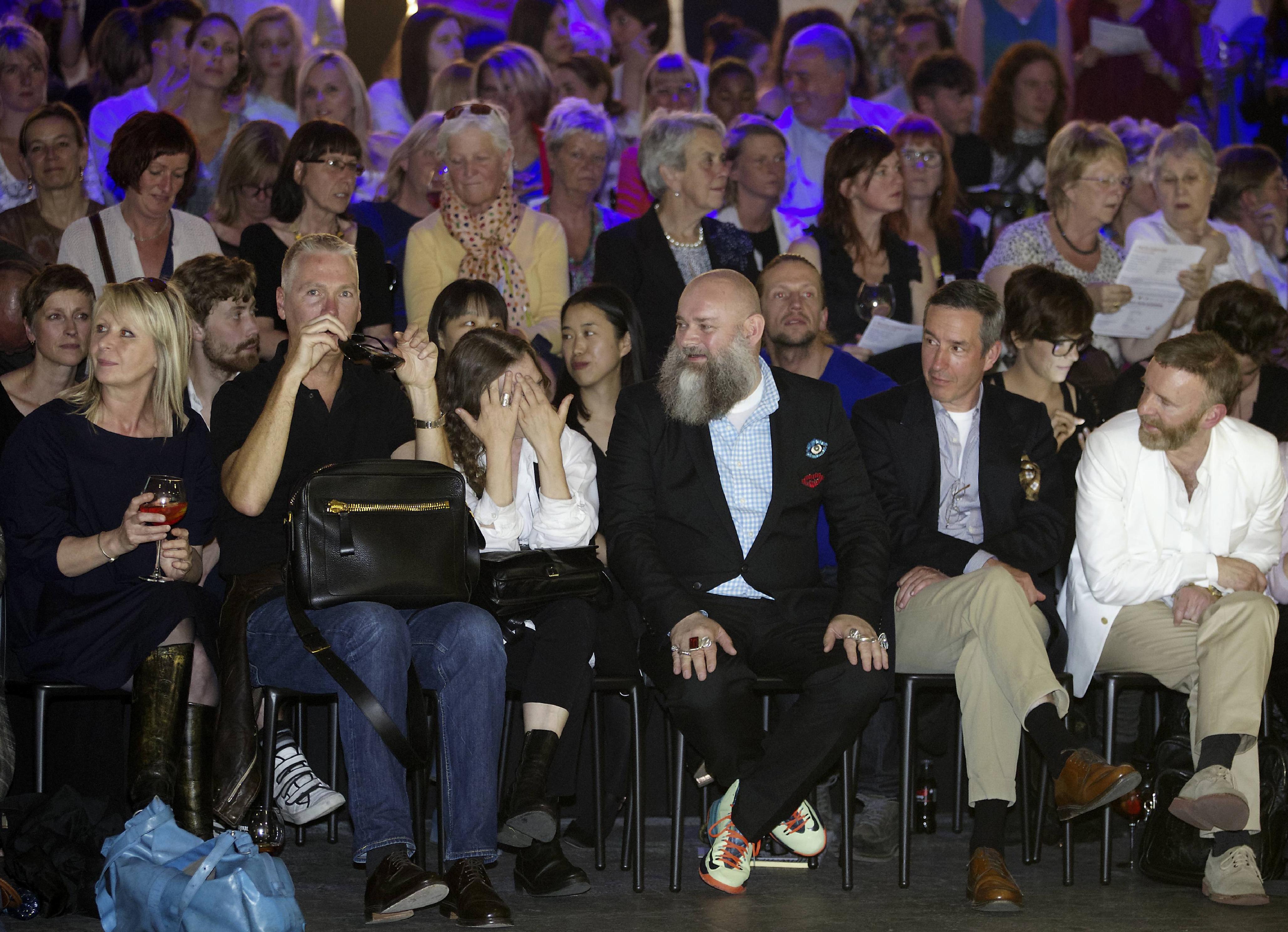 Marina Yee: Antwerp Six’in İzinde Durağanlığa Meydan Okuyan Tasarımst