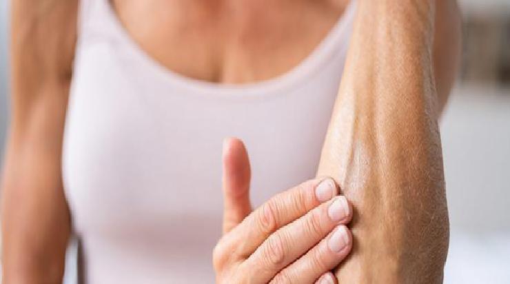 Evde Cilt Aydınlatma Karışımı: Patates, Karbonat, Kahve ve Limonun Dikkatli Kullanımı