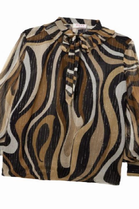 Fularlı Bluzlar: 2026 Gardıroplarında İşlevsel Şıklık ve Modern Drama