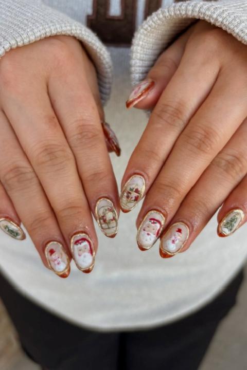 Yılbaşı Tırnak Trendleri: Parıltılı ve Cesur Desenlerle Gecenize Şıklık Katın