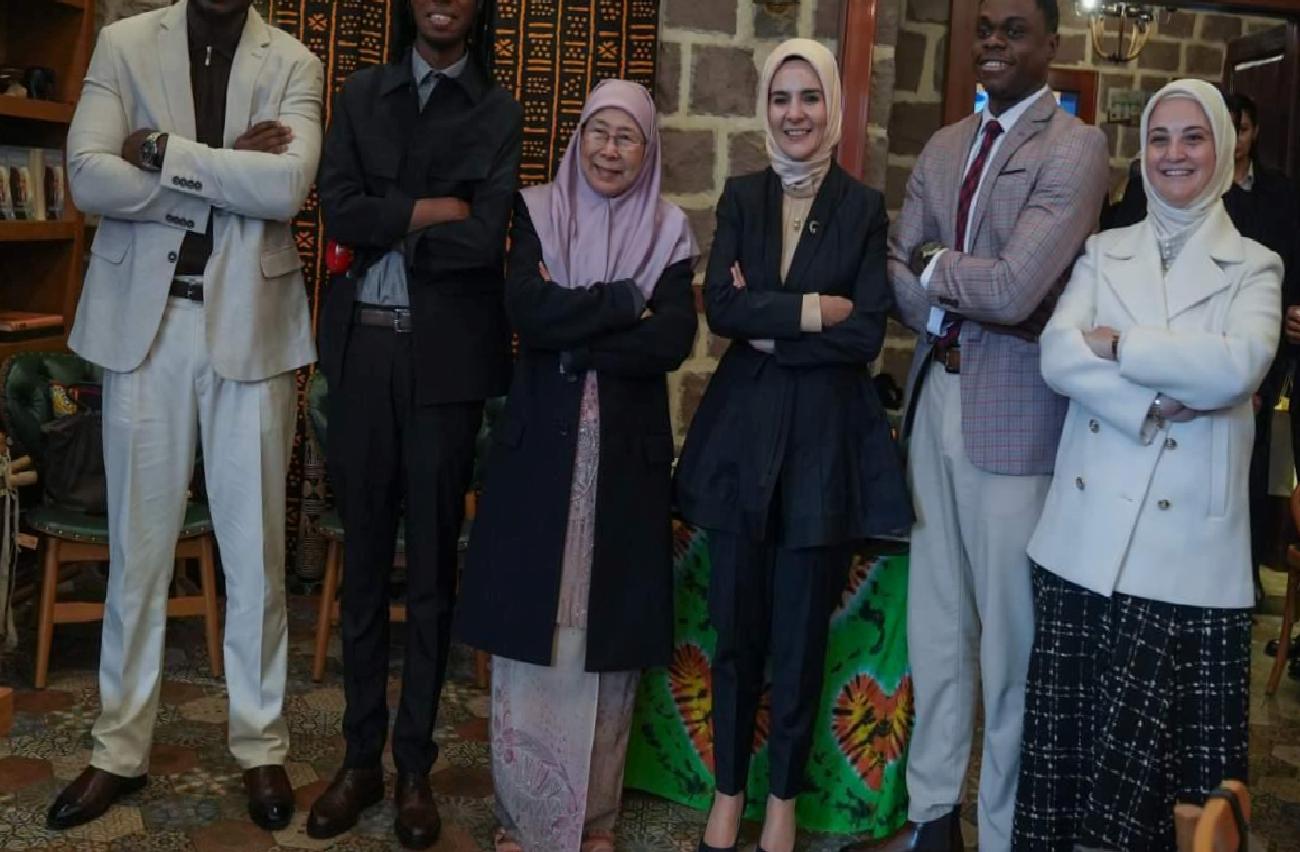 Ankara'da Afrika El Sanatları Pazarı ve Kültür Evi'nde Mali heyet ziyaretleri ve dayanışma mesajı