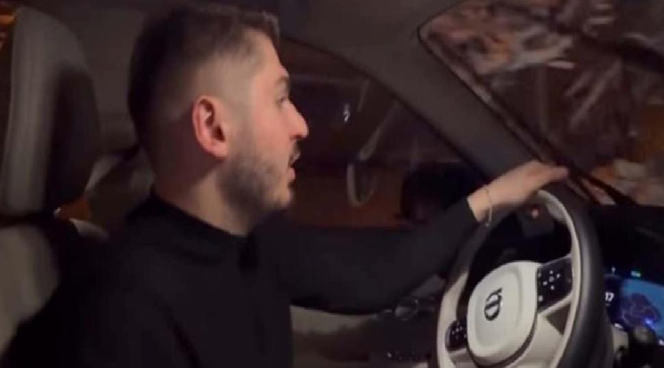 Blok3’ten Babasına Göz Kamaştıran Sürpriz: 10 Milyon TL’lik Lüks Araba Hediye