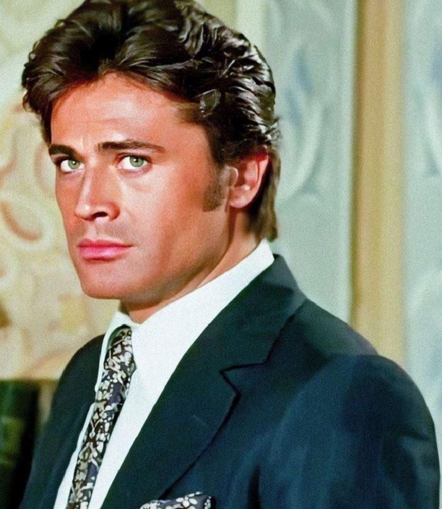 Cüneyt Arkın ve Kahramanlık Üzerine Düşünceler: Halkın Takdiri ve Anıların İçinde 