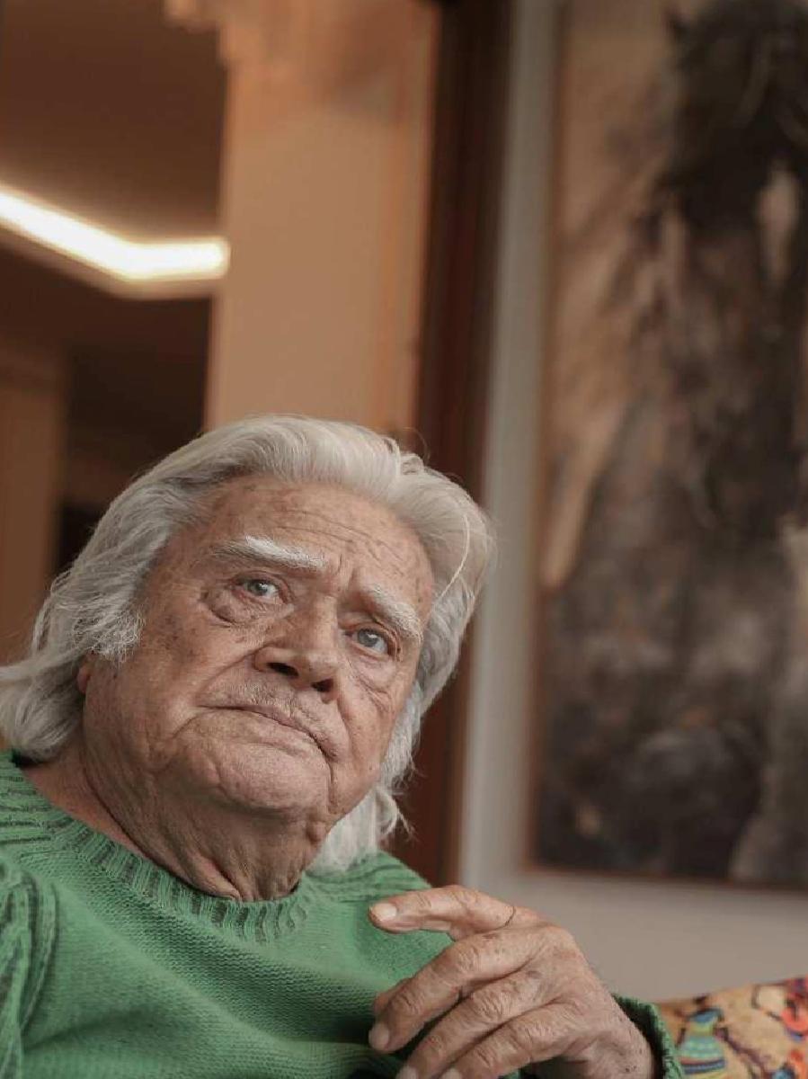 Cüneyt Arkın ve Kahramanlık Üzerine Düşünceler: Halkın Takdiri ve Anıların İçinde 