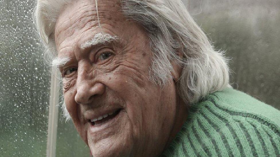 Cüneyt Arkın ve Kahramanlık Üzerine Düşünceler: Halkın Takdiri ve Anıların İçinde 