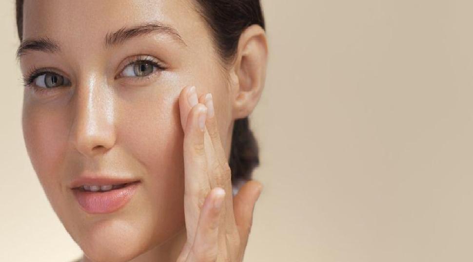 Ebru Şallı ile Geleneksel Hamam Ritüelinin Cilt ve Zihin Üzerindeki Etkileri