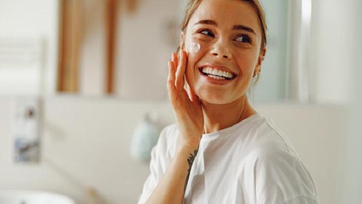 Pirinç, Süt ve Bal ile Doğal Cilt Bakım Maskesi: Evde Pratik Uygulama Rehberi