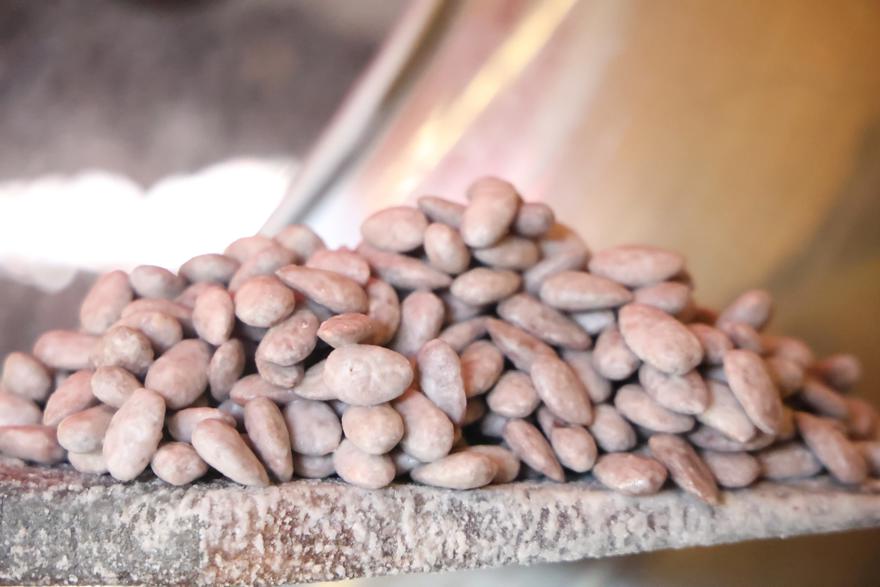 Badem Şekerinin Ramazan Coşkusu: Üretim Hızla Artıyor, Fiyatlar Yükseliyor