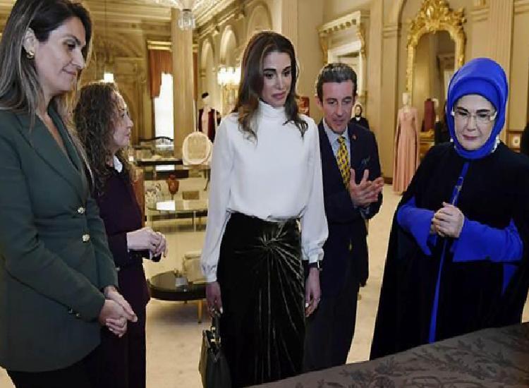 Dolmabahçe’de Emine Erdoğan ile Rania Al Abdullah’ın Özel Ziyareti ve Nakış Sergisi Gezisi