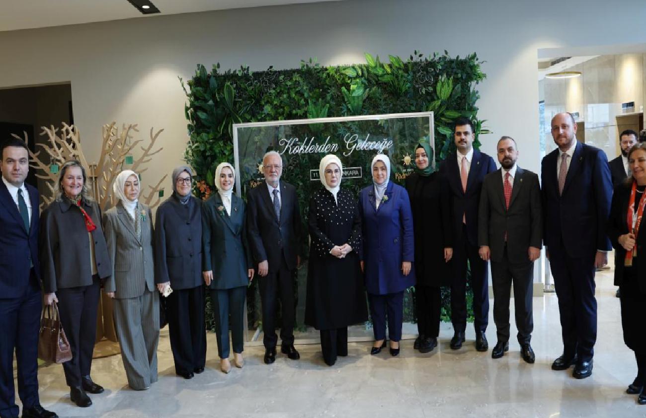 Emine Erdoğan: Kadınların Gücüyle Yeni Ufuklara Doğru Türkiye Yüzyılı İçin Çalışıyoruz