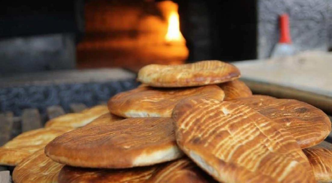 Van Çöreği: Ramazan ve Kahvaltı Sofralarının Vazgeçilmezi, Bol Tereyağlı Lezzet