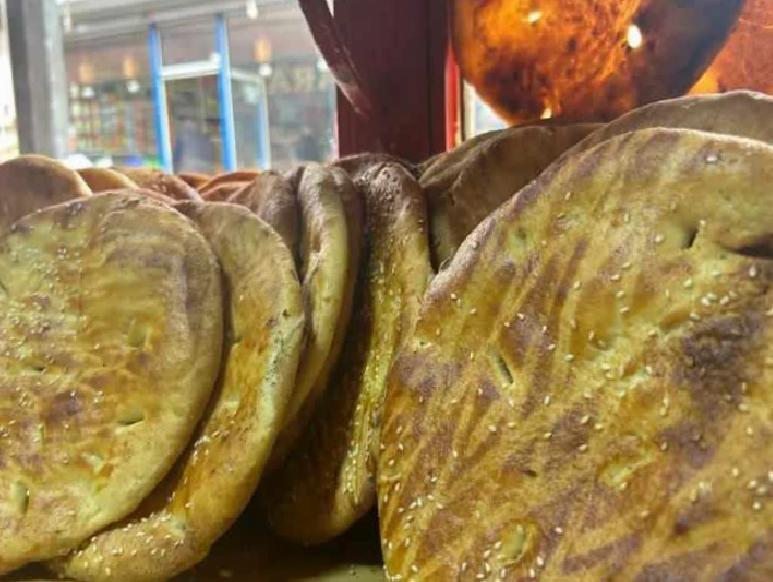 Van Çöreği: Ramazan ve Kahvaltı Sofralarının Vazgeçilmezi, Bol Tereyağlı Lezzet