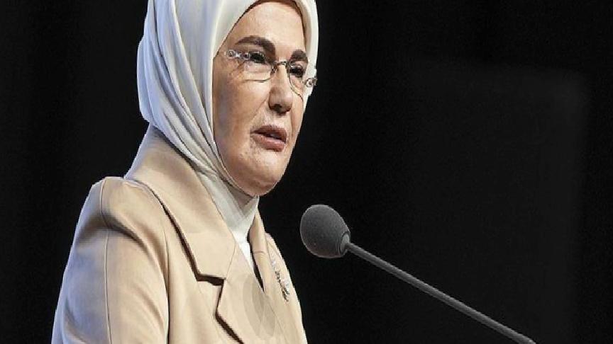 Emine Erdoğan'dan Şehitler Günü ve Çanakkale Zaferi İçin Anlamlı Paylaşım