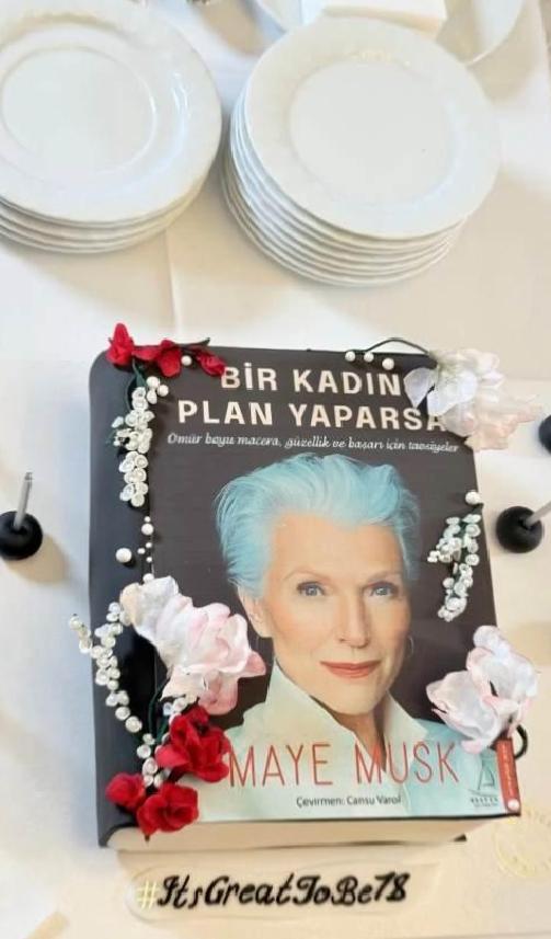 Maye Musk Türkiye'de: Moda programı ve İstanbul'da doğum Günü sürprizi