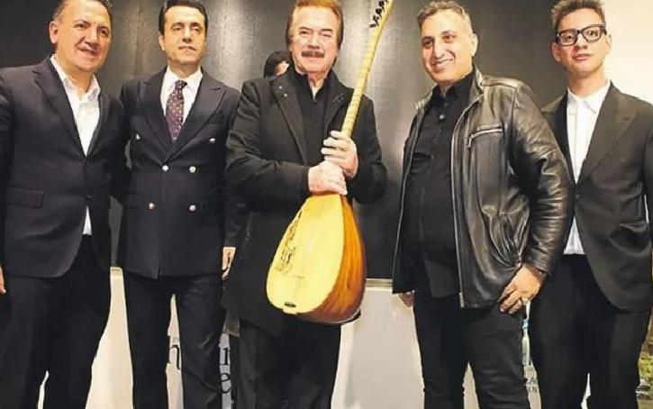 Orhan Gencebay'den İlham Veren Yardım: Bağlama Sermayesini Destek İçin Satışa Çıkarıldı