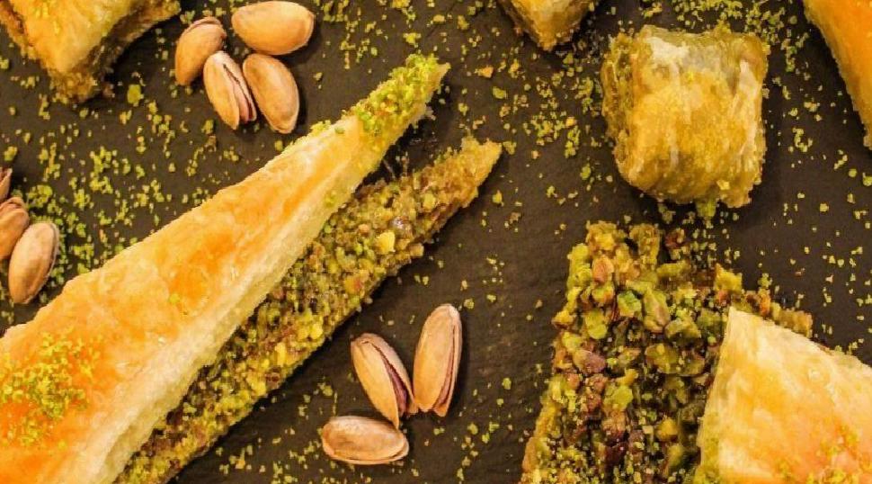 Ramazan Bayramı Sofralarının Vazgeçilmezi: Baklavanın Zararları ve Sağlıklı Tüketim Püf Noktaları