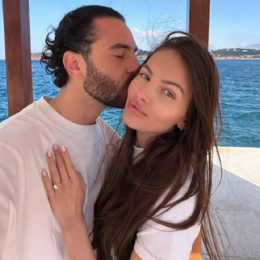 Thylane Blondeau: Evlilik Kararı ve Parlak Yüzük Sebebiyle Gündemde