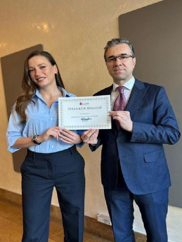 Vergi Haftası Ödülü: Serenay Sarıkaya’ya Teşekkür Belgesi ve Gönüllü Uyum Vurgusu