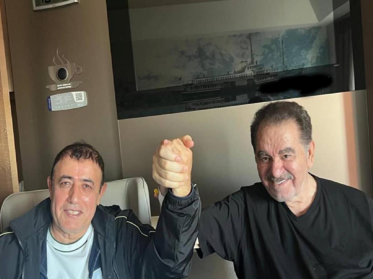 Abim İbrahim Tatlıses İçin Ziyaret: Mahmut Tuncer’in Hastane Anı ve Son Durum