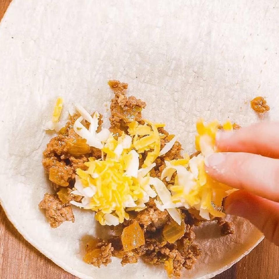 Çıtır Kıymalı Taquito: Evde Kolay ve Lezzetli Atıştırmalık