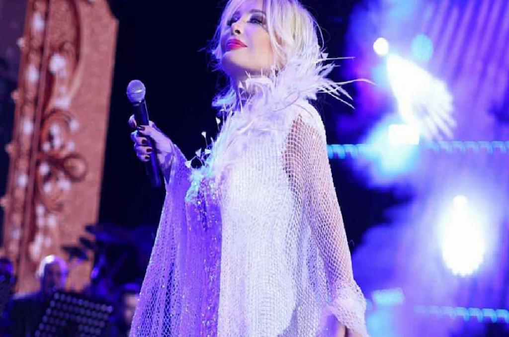 Emel Sayın'ın Anlatımı: Kemal Sunal ve Mavi Boncuk'taki İnce Ayrıntılar