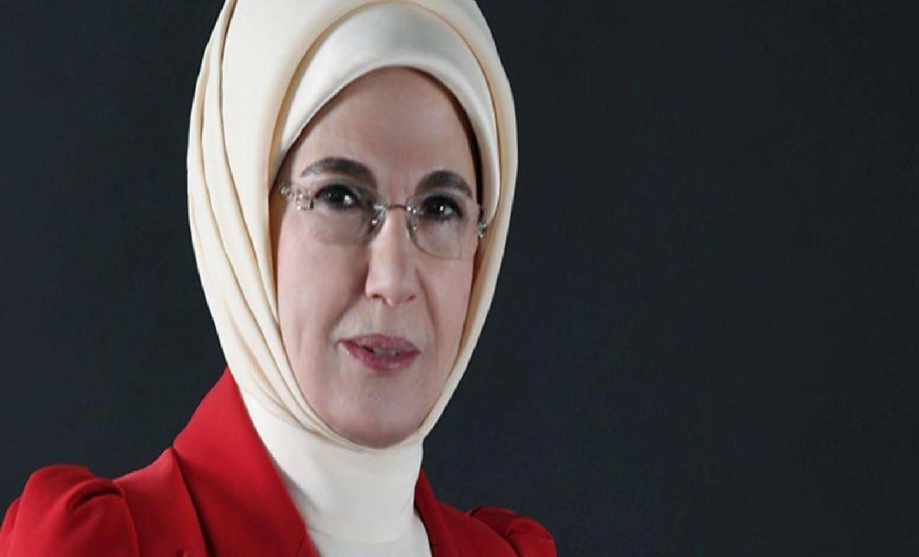 Emine Erdoğan: 23 Nisan Coşkusu ve Cumhuriyetin Işığıyla Büyüyoruz