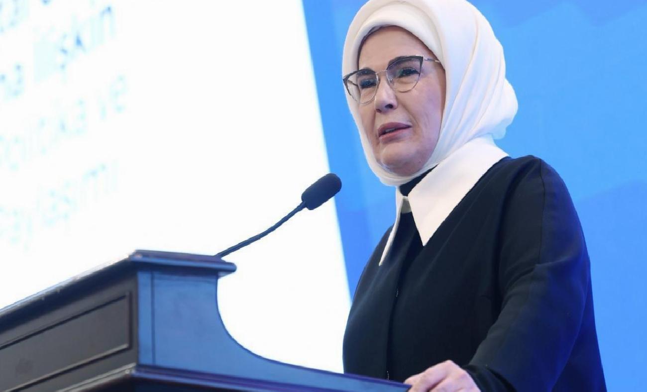 Emine Erdoğan'dan Çocukların Dijital Güvenliği İçin Uluslararası İş Birliğine Vurgu