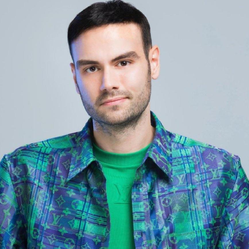 Faruk Sabancı'dan Öğrencilere Destek: Yemek ısmarlama Akımıyla Yüzlerce Kişiye Lezzetli Jest