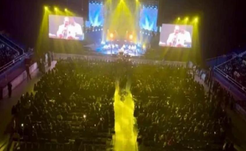 İbrahim Tatlıses, Hülya Avşar’la Ağır Övgü Dolu Konuşmasıyla Gündemde