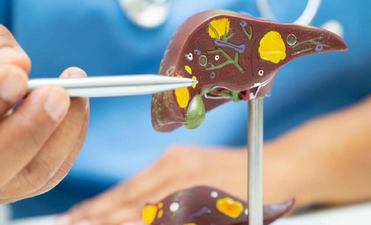 Karaciğerde 20 cm’lik Dev Kist Operasyonla İlk Kez Temizlendi: Emre Çort’un Yaşamını Değiştiren Şifa Hikayesi