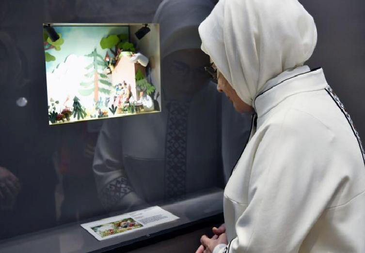 Rami Çocuk ve Sanat Bienali Açılışında Emine Erdoğan, Hayal Gücünün Medeniyet Gücü Olduğunu Vurguluyor