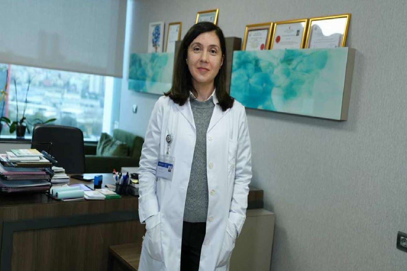 Rozasea (Gül Hastalığı): Belirti, Tetikleyiciler ve Yönetim Stratejileri