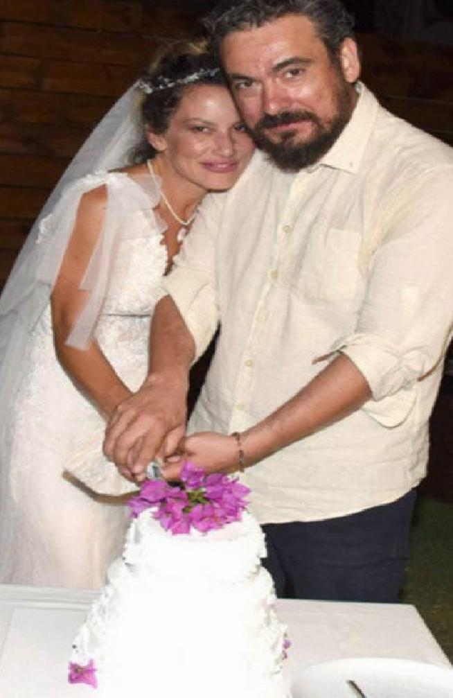 Yıldız Asyalı: Eşinin ve Babasının Şiddet Görüldüğüne Dair Yeni İddialar