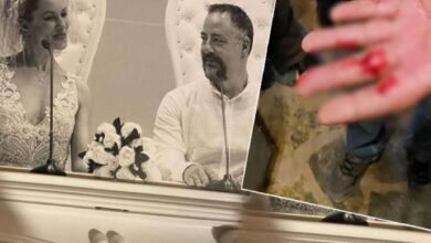 Collage: bride and groom at a wedding, seated at a decorated table with microphones and bouquet; right panel shows a blurred hand with red stain or injury.