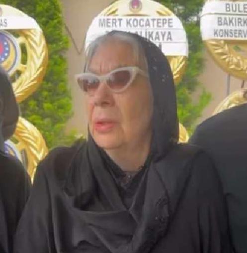 Alp Balkan: Sanat dünyasını derinden sarsan vedanın yankıları