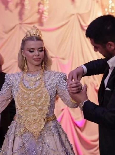 Çağla Öz ve Mehmet Fatih Tançalan Nişan Töreni: Altınlar ve Gelenekler Gecesinde Büyüledi