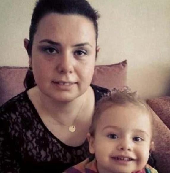 Ebru Gündeş ve Kardeş Meselesi: Soğuk Rüzgarlar ve Aileye Dair Bilinmeyenler
