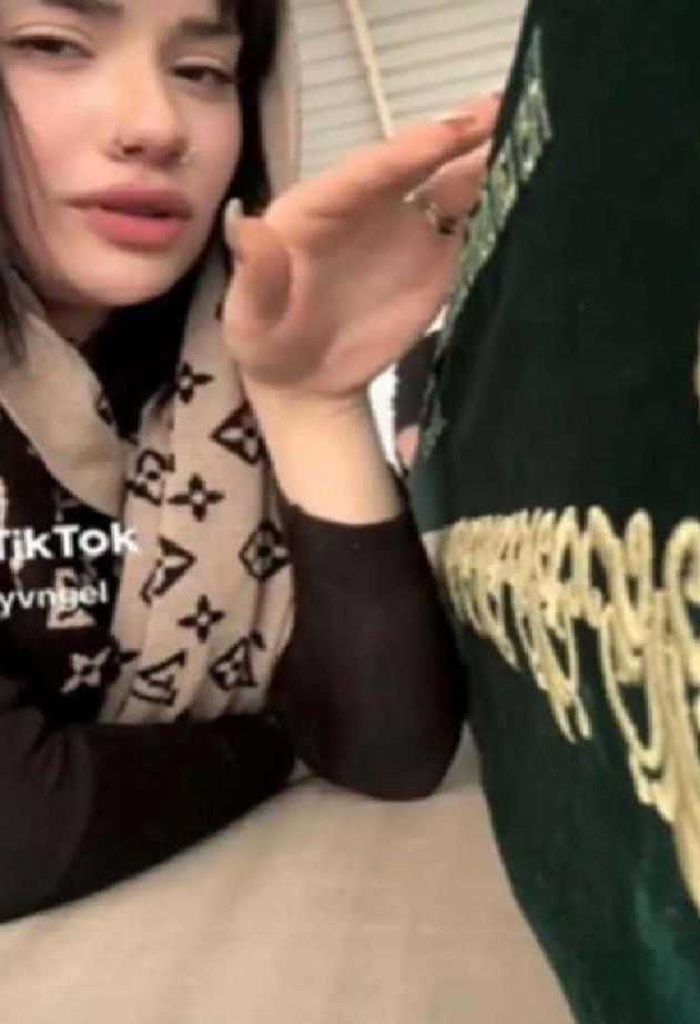Meclup Hikayesi: Ünlü Sanatçının Kızı TikTok Skandalıyla Gündemde