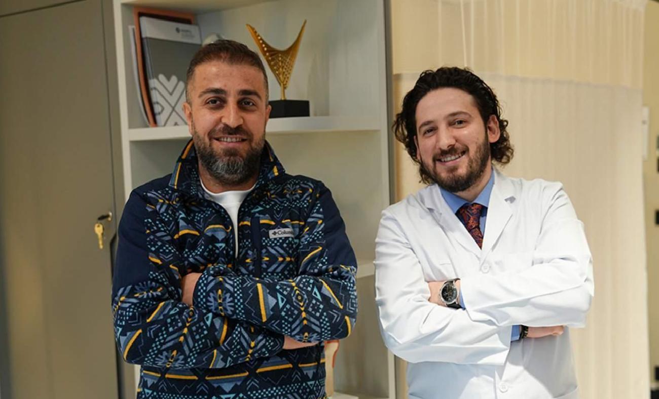Robotik Rehabilitasyonla Yeniden Yürümesini Sağlayan Nesat Özçelik’in Hikayesi