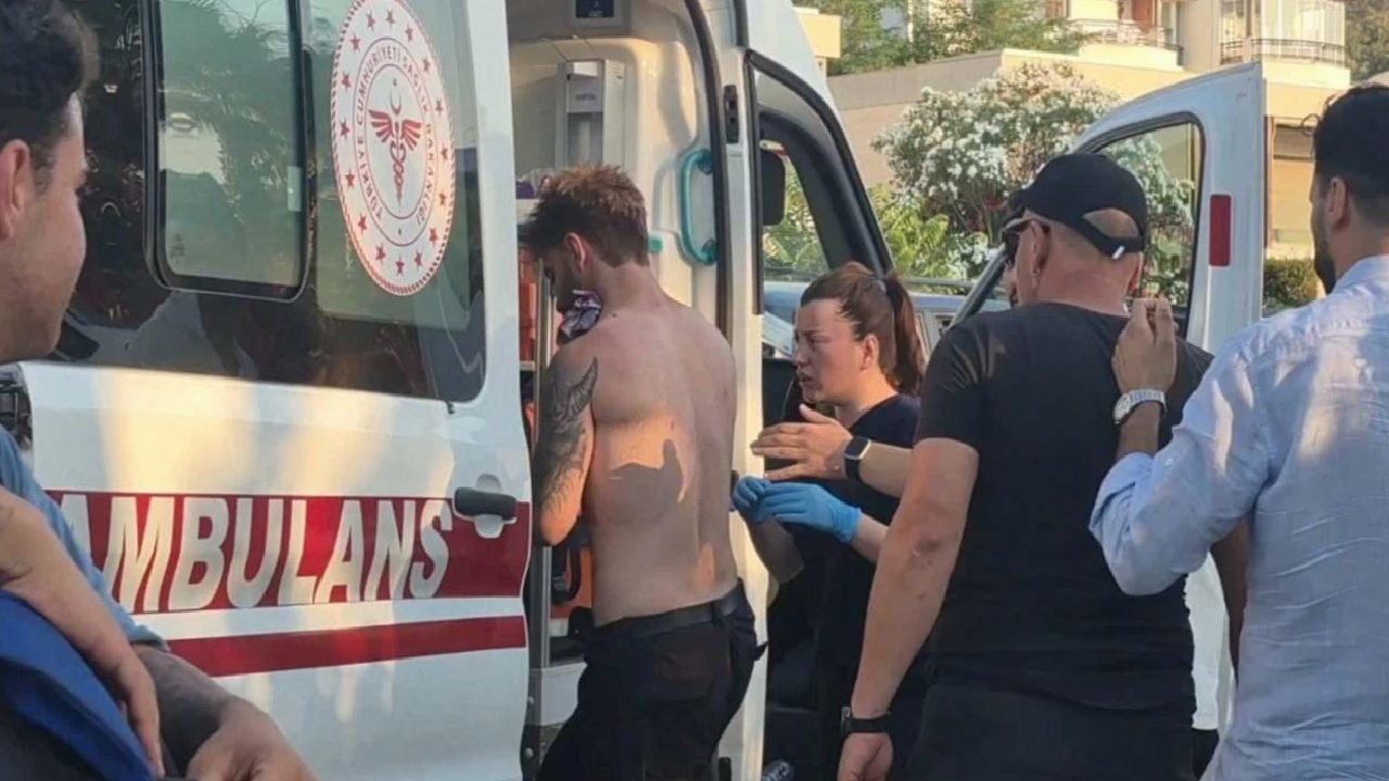 Bodrum'da Dizi Setiyle Market Çalışanları Arasında Yaşanan Gerginlik ve Yaralama Olayı