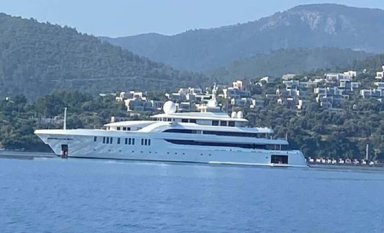 Bodrum’un Lüks Yatları: Göz Kamaştıran Denizcilik Gösterisi