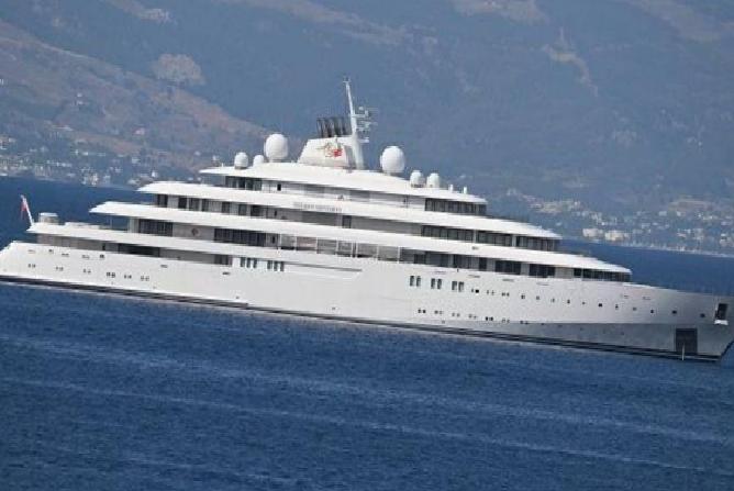 Bodrum’un Lüks Yatları: Göz Kamaştıran Denizcilik Gösterisi